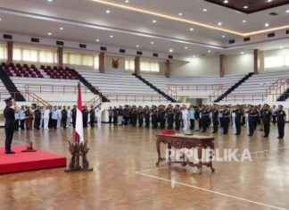 Akmil 1992 Berkibar: Letjen Kunto, Iwan, dan Bobby Resmi Bintang Tiga akmil-1992-berkibar-letjen-kunto-wan-dan-bobby-resmi-bintang-tiga