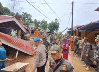 Evakuasi Korban Longsor Batam: Tagana Dikerahkan, Santunan untuk Ahli Waris evakuasi-korban-longsor-batam-tagana-dikerahkan-santunan-untuk-ahli-waris
