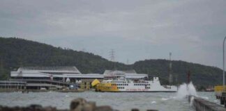ferry-passenger-numbers-decline-by-12-during-christmas-and-new-year-2025-tribunnews