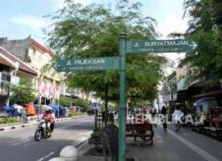 Fokus: Penindakan Merokok Sembarangan di Malioboro
New Title: Penindakan Merokok di Malioboro: Denda Maksimal Rp7,5 Juta fokus-penindakan-merokok-sembarangan-di-malioboronew-title-penindakan-merokok-di-malioboro-denda-maksimal-rp75-juta-republika-online