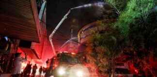 Glodok Plaza Fire: Explaining the Sound of Explosion by Firefighters glodok-plaza-fire-explaining-the-sound-of-explosion-by-firefighters