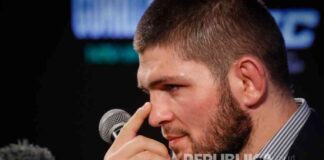 khabib-nurmagomedov-allegedly-victims-of-racism-kicked-off-alaska-airlines-plane-republika-online
