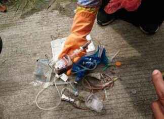 Medical Waste Scattered on Karawang-Bekasi Bridge, Needle and Medicine Found – medical-waste-scattered-on-karawang-bekasi-bridge-needle-and-medicine-found-tribunnewscom