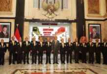 Menhan Sjafrie Receives LVRI Star Award | seputarmiliter.id menhan-sjafrie-receives-lvr-star-award-seputarmiliterid