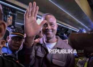 New Title: Patrick Kluivert Arrives in Indonesia as New National Team Coach new-title-patrick-kluivert-arrives-in-ndonesia-as-new-national-team-coach