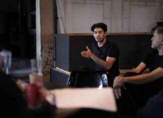 Reza Rahadian Joins Popular Theater Production Dag Dig Dug by Putu Wijaya – reza-rahadian-joins-popular-theater-production-dag-dig-dug-by-putu-wijaya-tribunnewscom