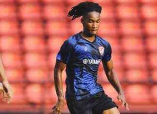 Ronaldo Kwateh Dipinjamkan ke Klub Liga 2 Thailand: Baru Mainkan 2 Pertandingan ronaldo-kwateh-dipinjamkan-ke-klub-liga-2-thailand-baru-mainkan-2-pertandingan