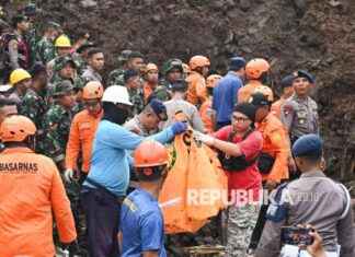 Tragedi: Lima Orang Tewas Akibat Longsor di Denpasar tragedi-lima-orang-tewas-akibat-longsor-di-denpasar-republika-online