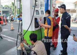 Police Warn of Fake Pertamax at Busy Gas Stations police-warn-of-fake-pertamax-at-busy-gas-stations