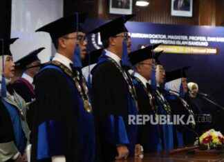 Rektor Unisba Pesan untuk Generasi Milenial: Wisuda 1.400 Mahasiswa rektor-unisba-pesan-untuk-generasi-milenial-wisuda-1400-mahasiswa