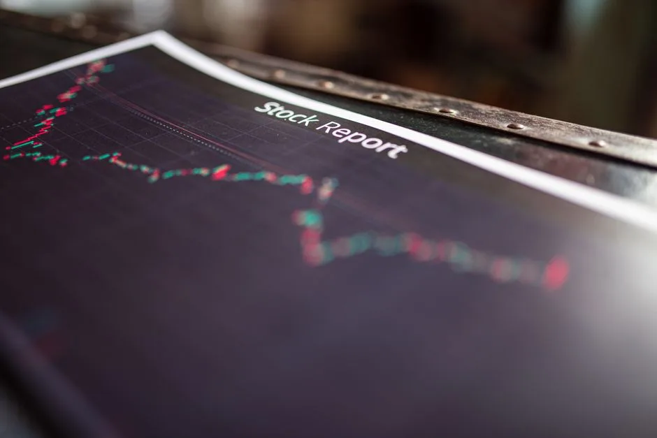 How headlines influence investment choices
